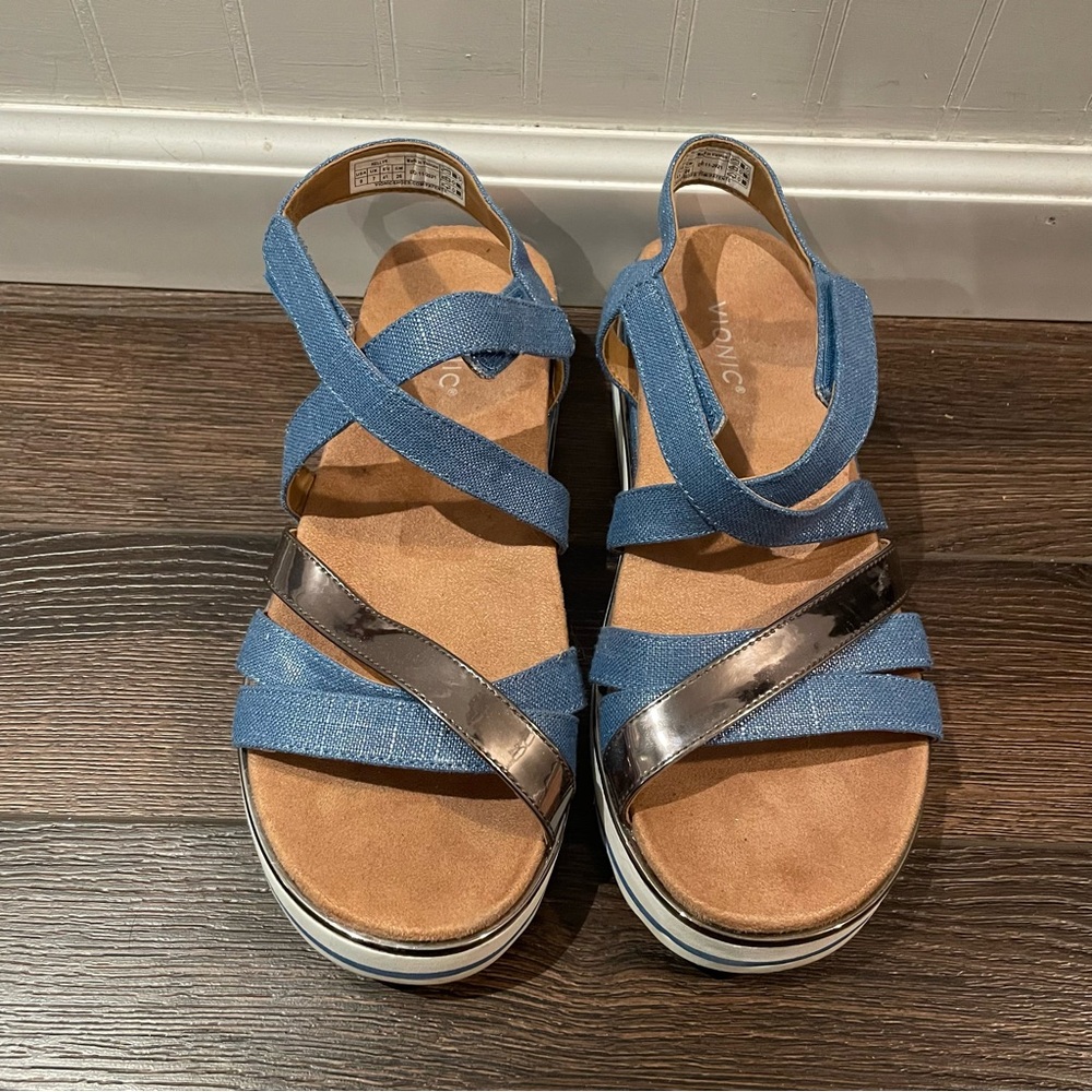 Vionic Kellyn Metallic Slingback Platform Wedge S… - image 3